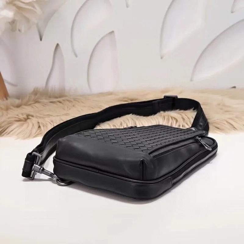 All categories 💚 Top version men’s bags 💚 BV 2024 new BV chest bag